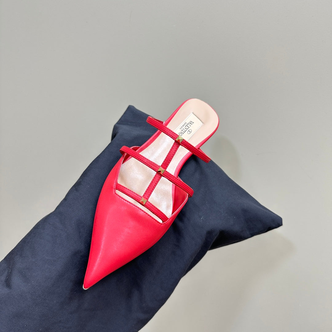VL Rockstud Wispy Cherry Red Calfskin Mule 20mm