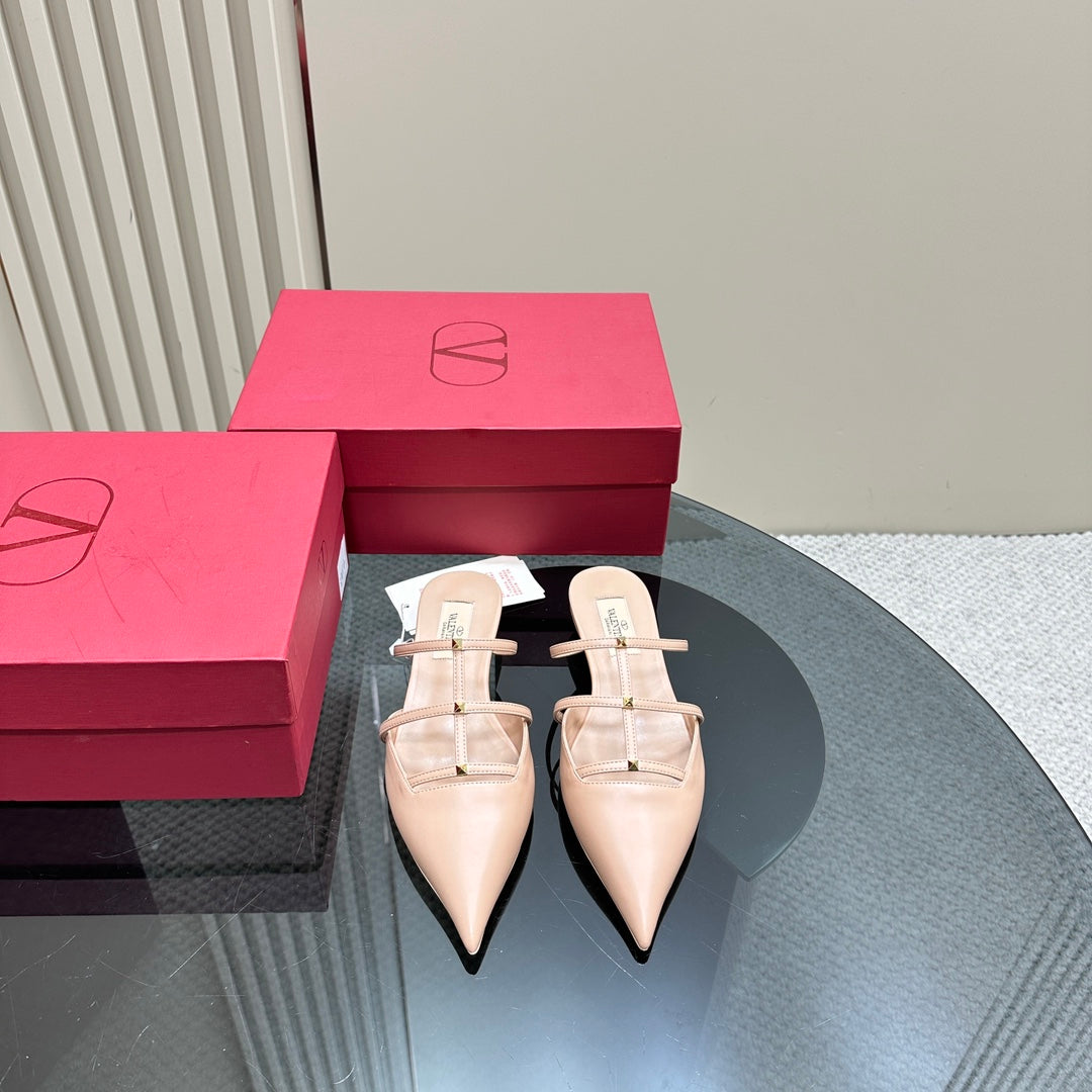 VL Rockstud Wispy Nude Tan Calfskin Mule 20mm