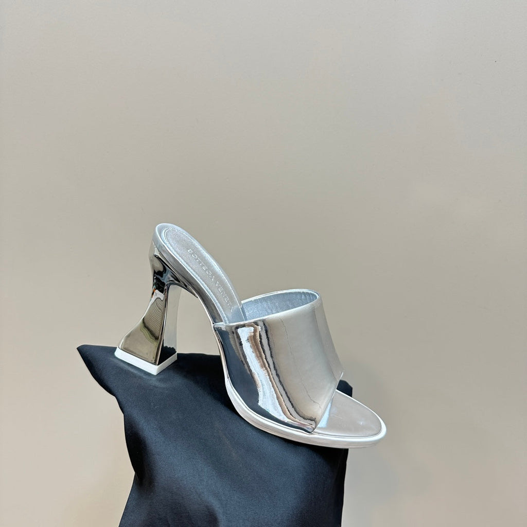 BV High Mule 95 Mm In Silver Calfskin