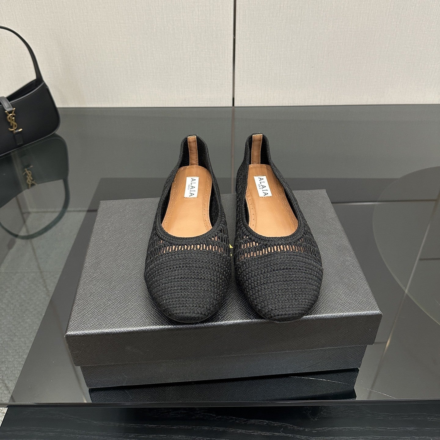 Alaia 2025 Ballet Flat Black Raffia 433753
