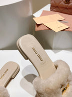 Miu Slides Light Beige Leather Fur 739562
