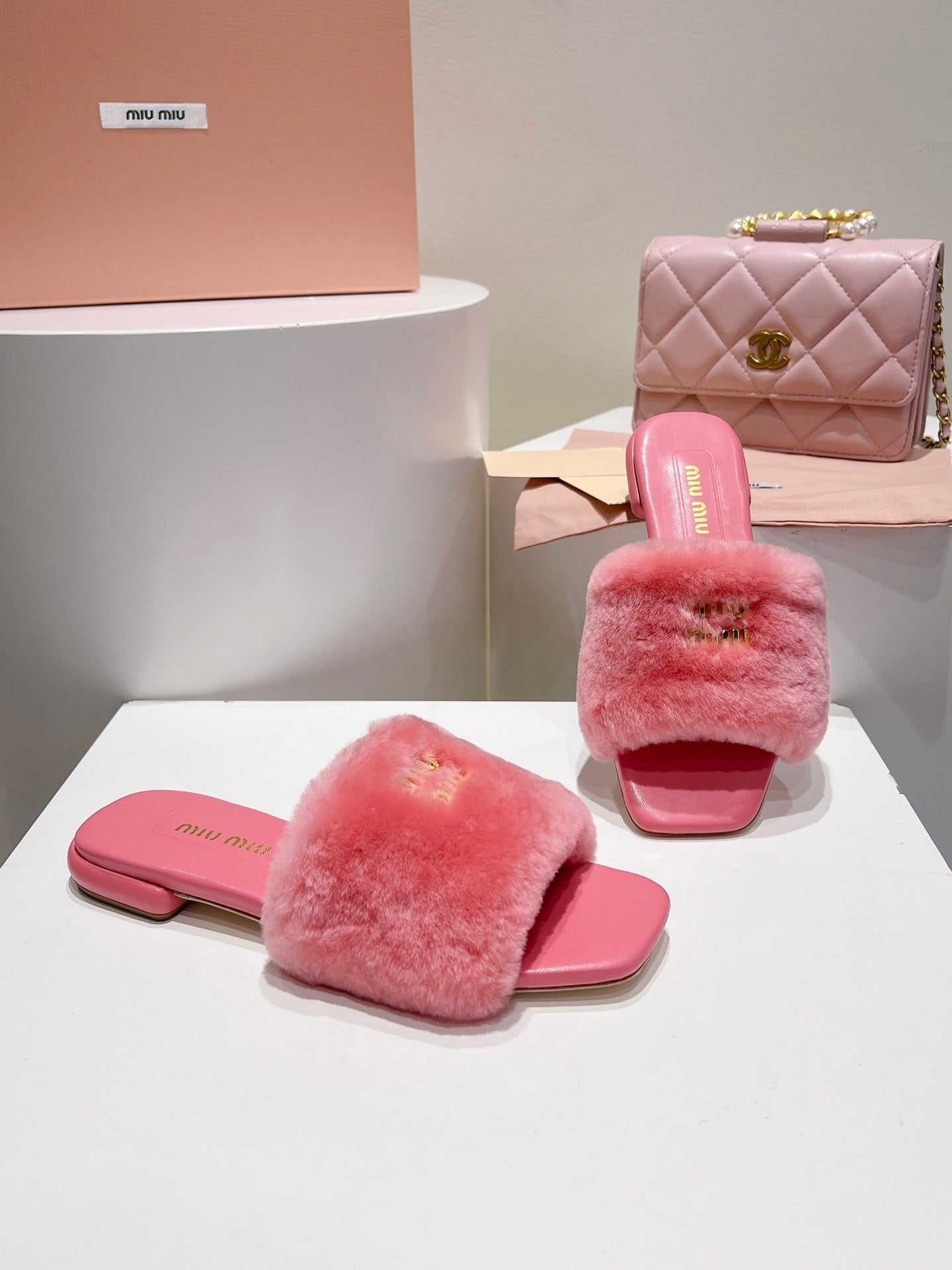 Miu Slides Hot Pink Leather Fur 739563