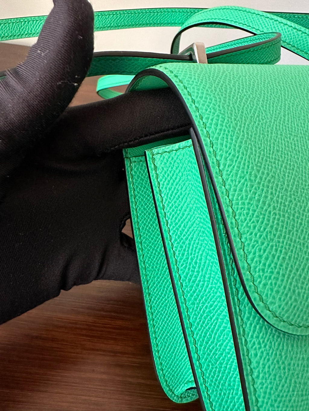 CONSTANCE 18 MINT EPSOM SILVER HARDWARE