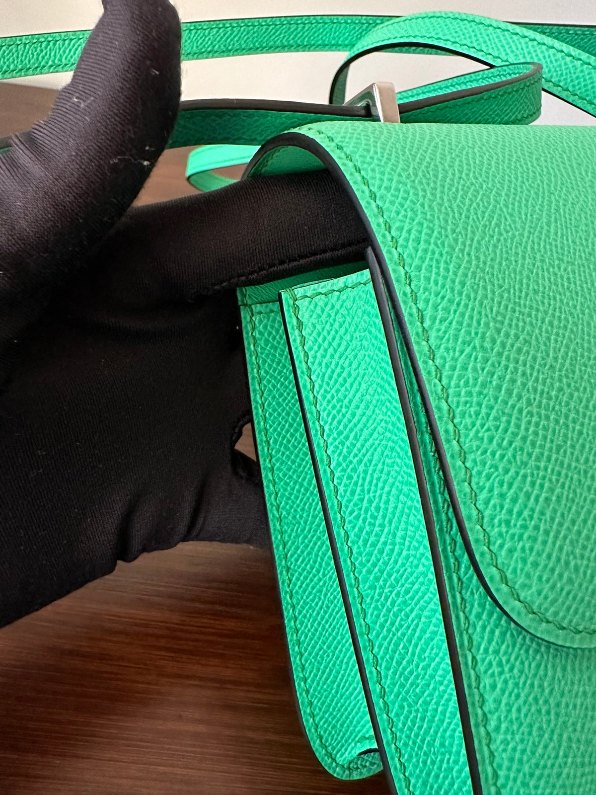CONSTANCE 18 MINT EPSOM SILVER HARDWARE