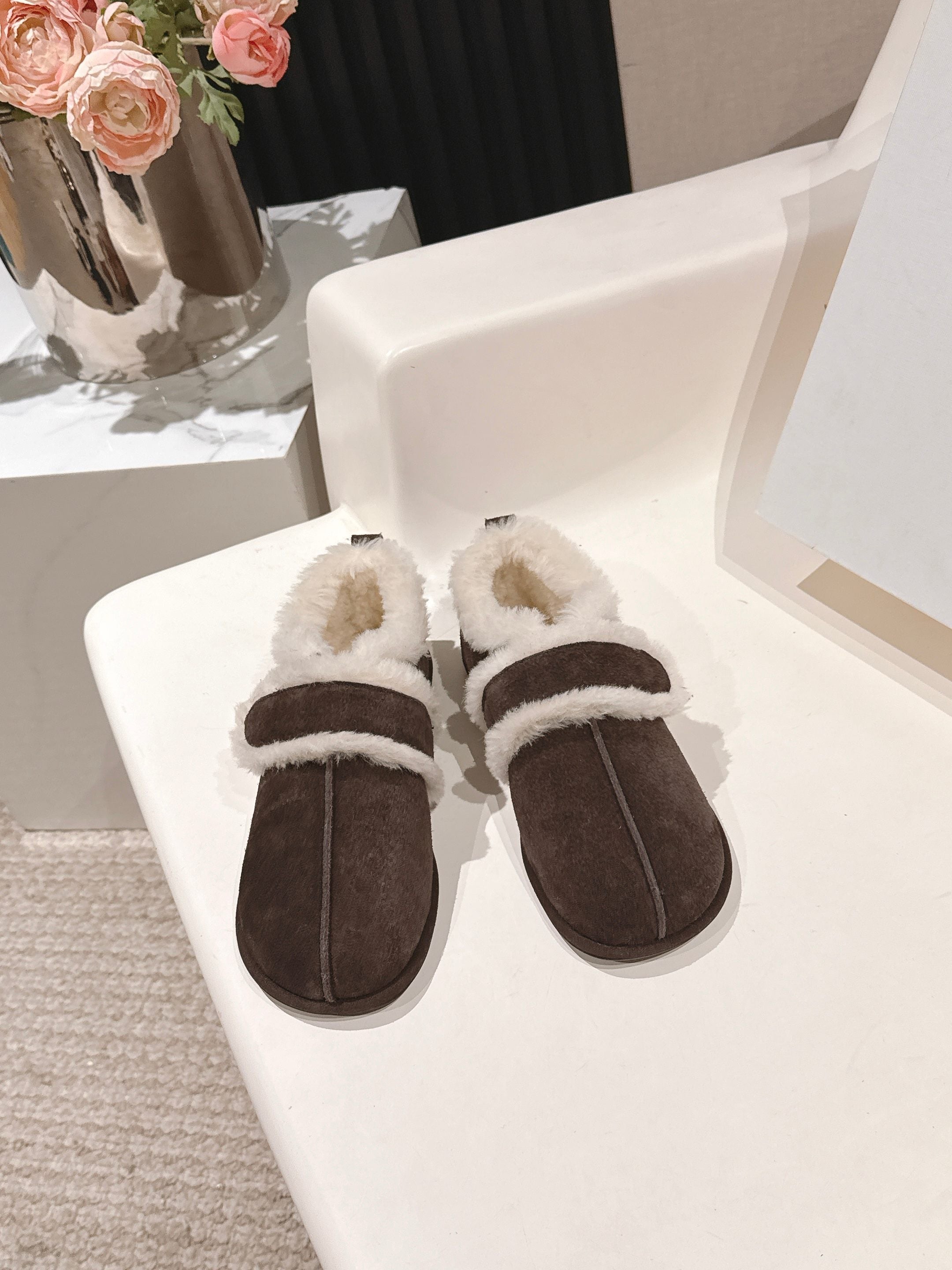 The Row 2025 Furry Shoe Dark Brown White Suede Wool 560591
