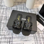 CC 26s Open-toe Sandal Black Glossy Sheepskin 681940