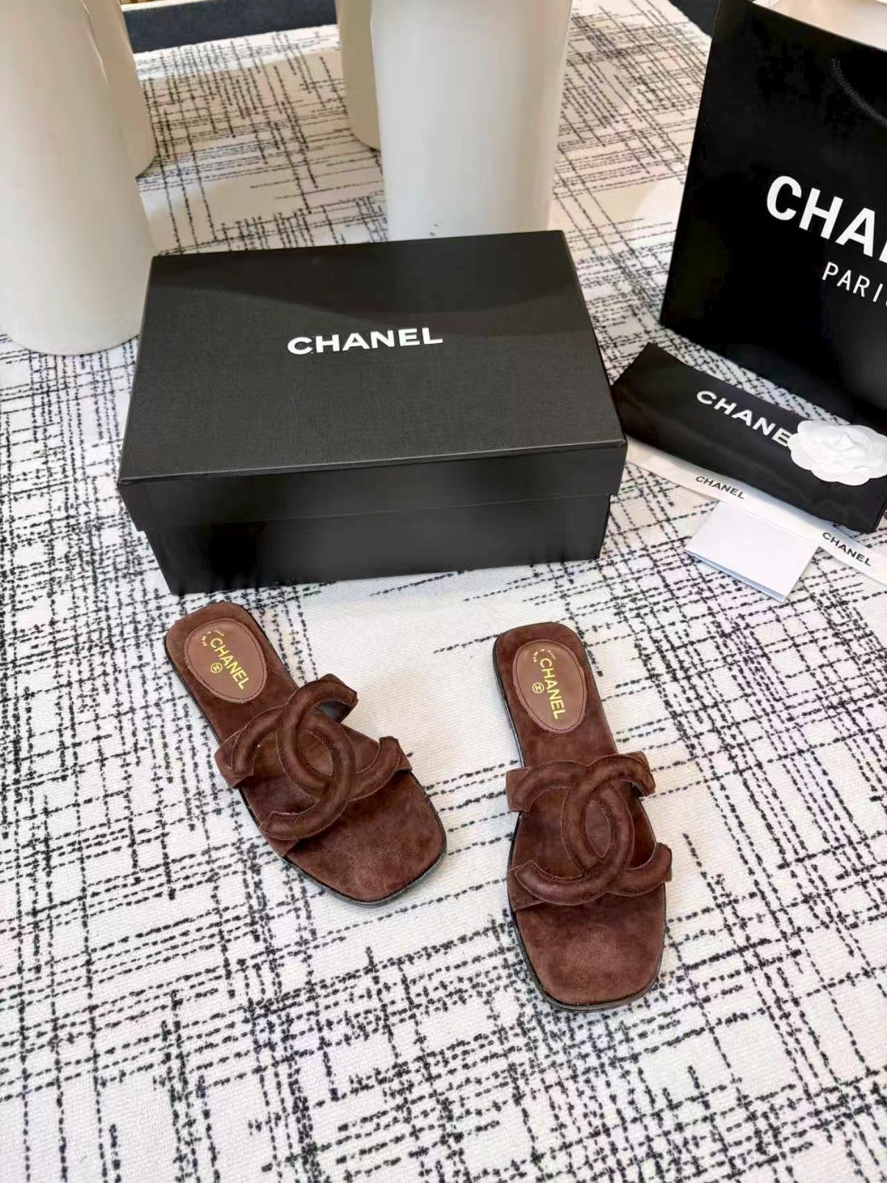 CC 26s Open-toe Sandal Chocolate Suede 681941