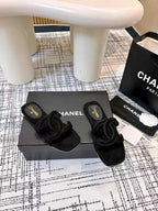 CC 26s Open-toe Sandal Black Suede 681942
