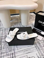 CC 26s Open-toe Sandal White Sheepskin 681945