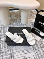 CC 26s Open-toe Sandal White Sheepskin 681945