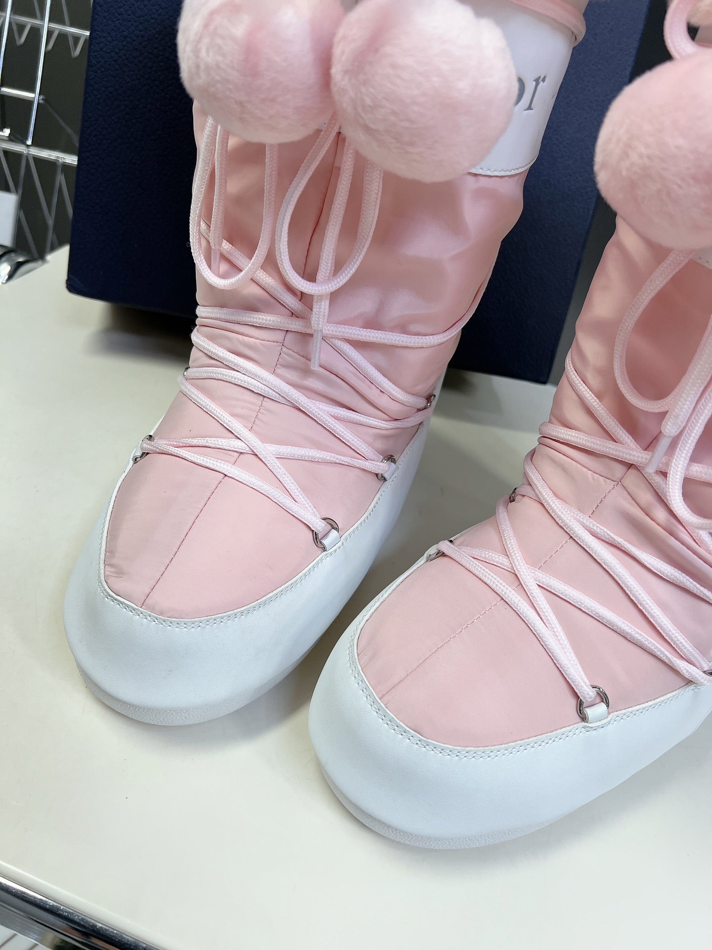 CD Short Boots 60mm In Light Pink Cowhide With Feather 989721