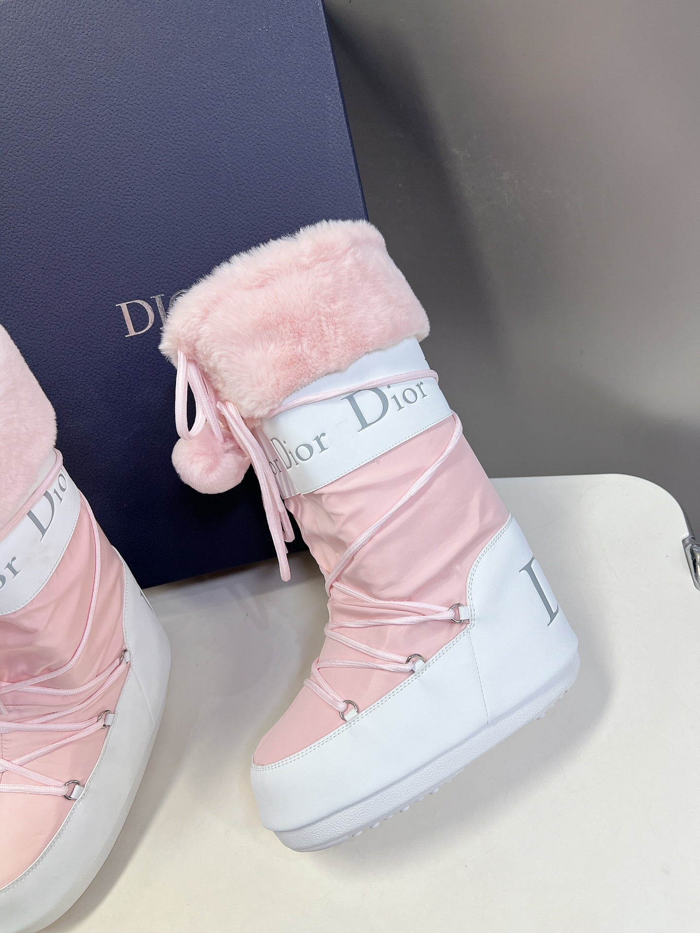 CD Short Boots 60mm In Light Pink Cowhide With Feather 989721