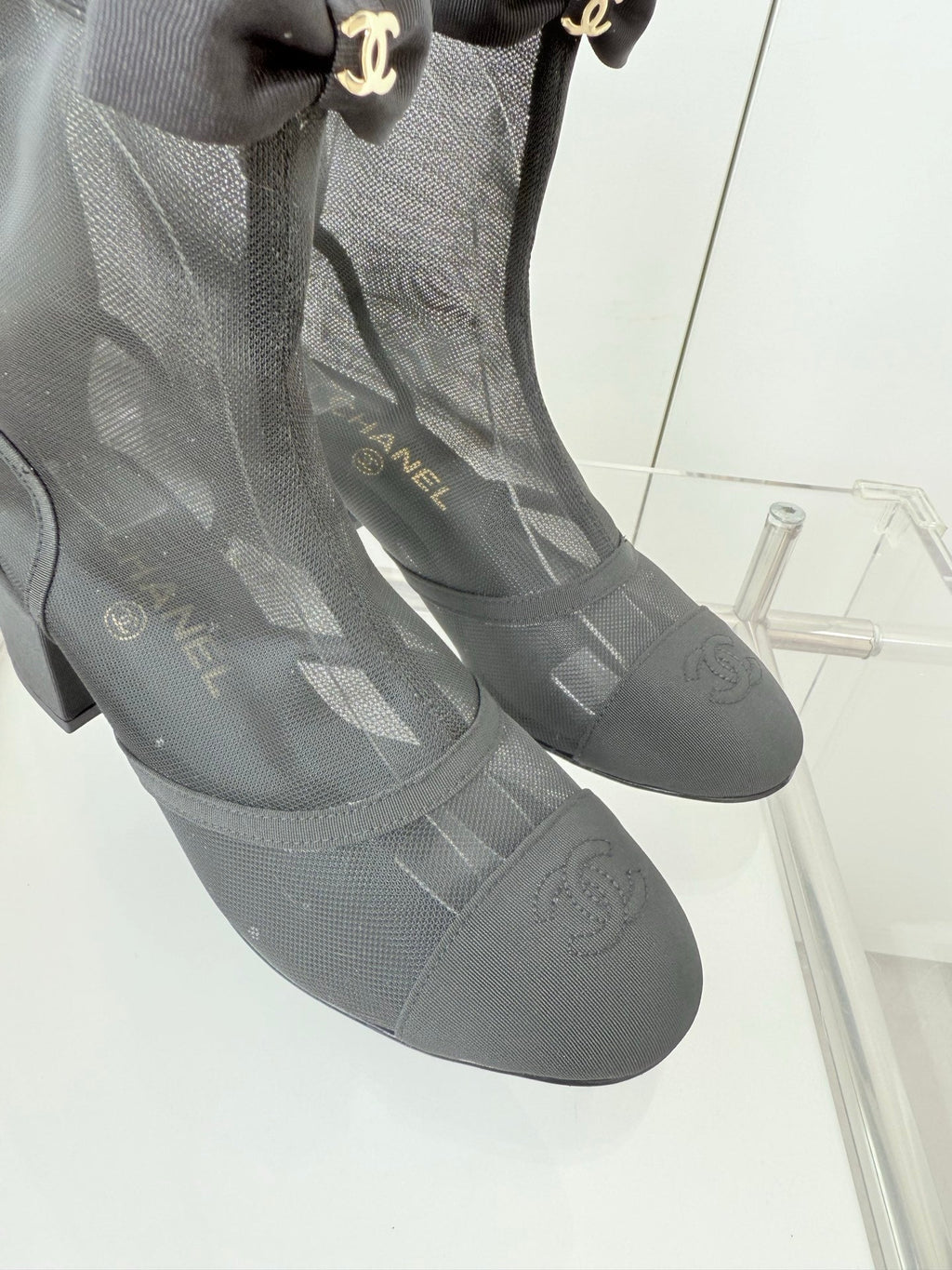 CC 25 Short Boot 55mm Black Mesh Fabric 411468