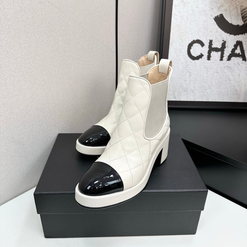 CC FW 25 Platform Ankle Boots Cream Black Patent and Quilted Leather 532620