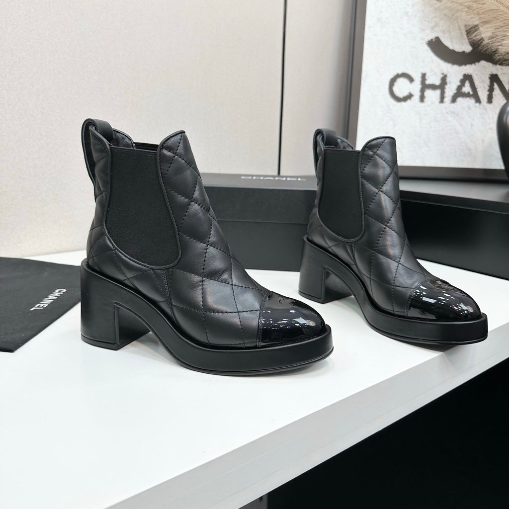CC FW 25 Platform Ankle Boots  Black Patent and Quilted Leather 532621