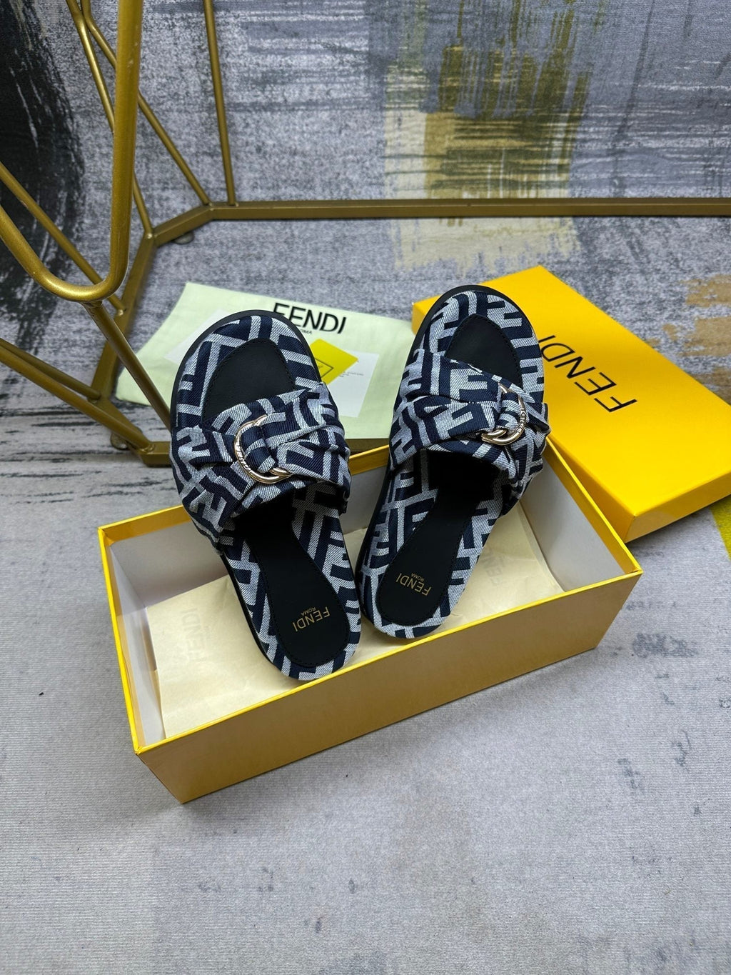 FF Feel 10 Black Grey FF jacquard Slide