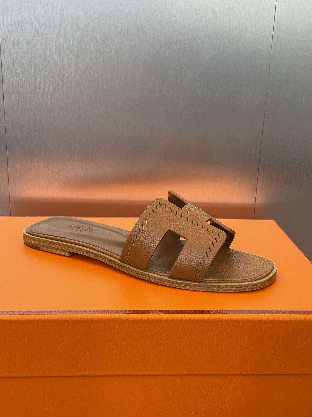 HM 25 Oran Sandal Gold Perforate Epsom Leather