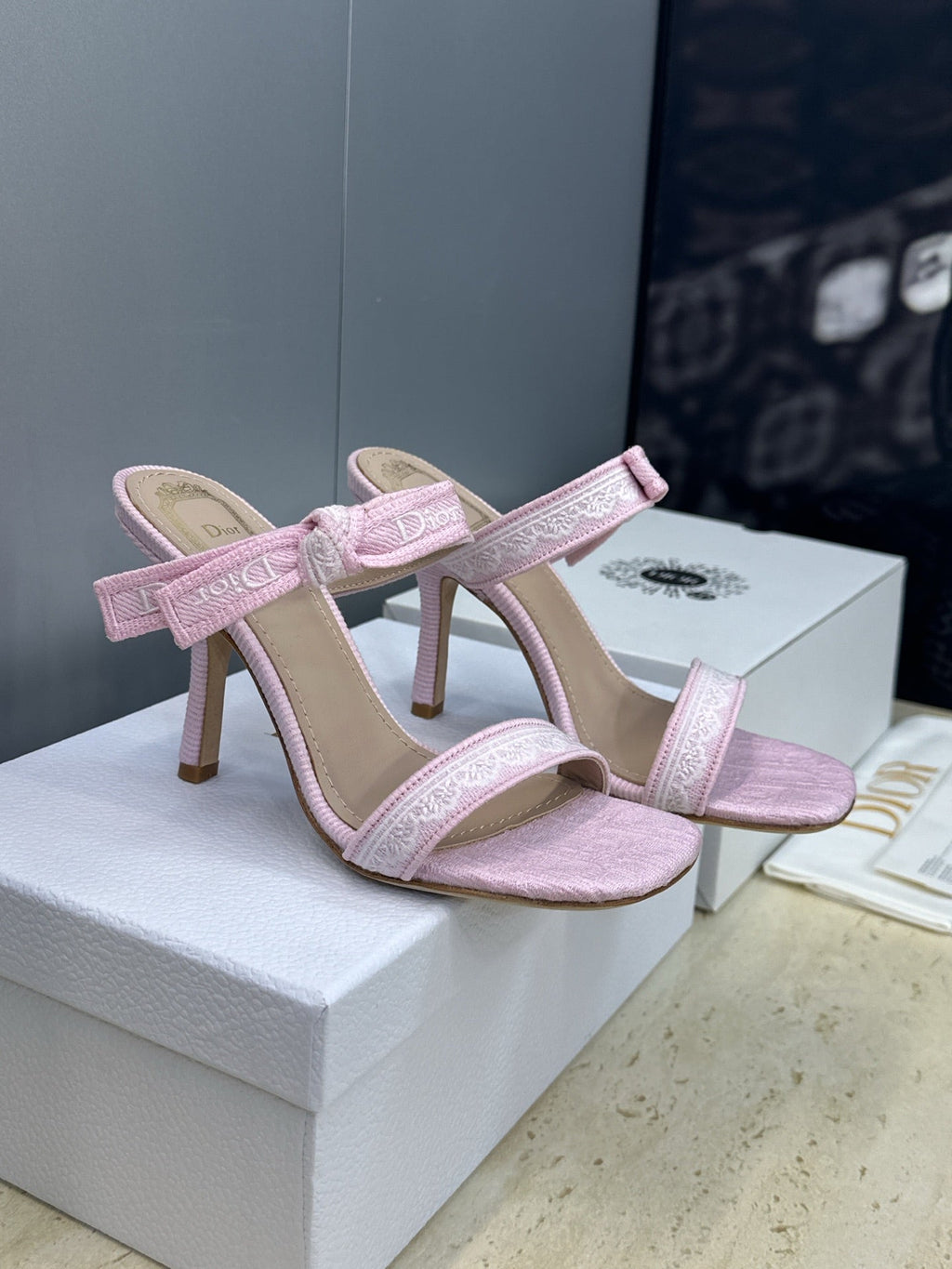 CD 26s Heeled Sandal 10cm Light Pink Beige Leather Fabric 633069