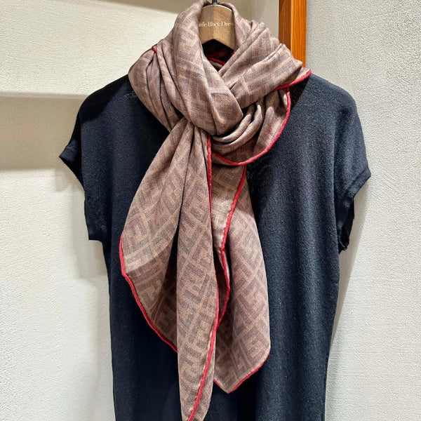 FF SHAWL 185 CM IN COFFEE BROWN SILK AND WOOL WITH RED BORDER 413673