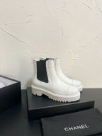 CC Chelsea Ankle Boots In White Cowhide  949684