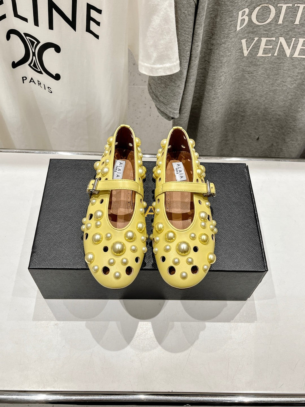 ALAIA PEARL MARY JANE SHOES IN YELLOW CORN LAMBSKIN