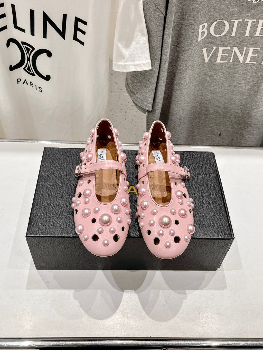 ALAIA PEARL MARY JANE SHOES IN LIGHT PINK LAMBSKIN