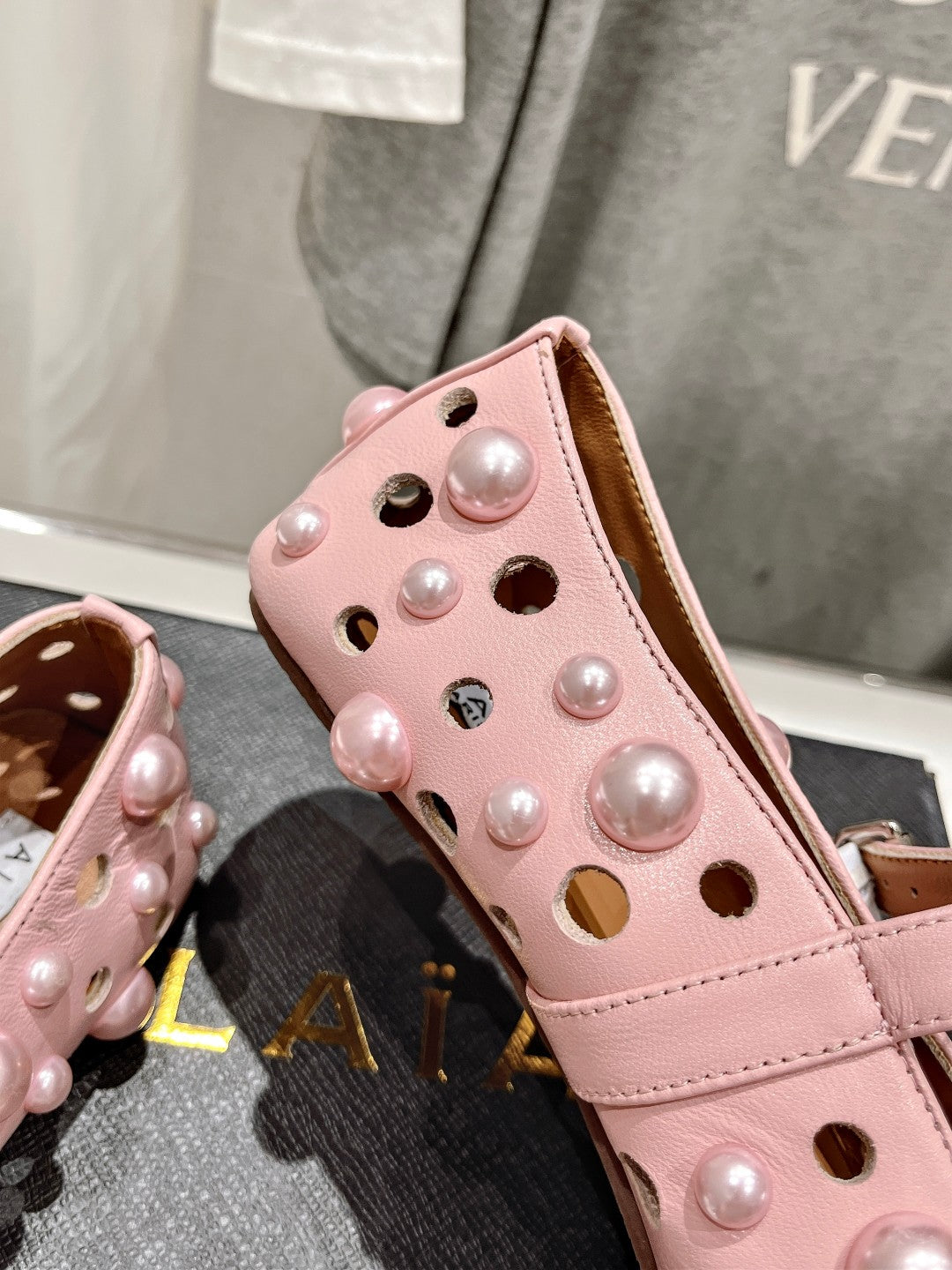 ALAIA PEARL MARY JANE SHOES IN LIGHT PINK LAMBSKIN