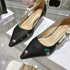 CD 26 High Heel Pump Flower 25 Black Sheepskin Ribbon 679714