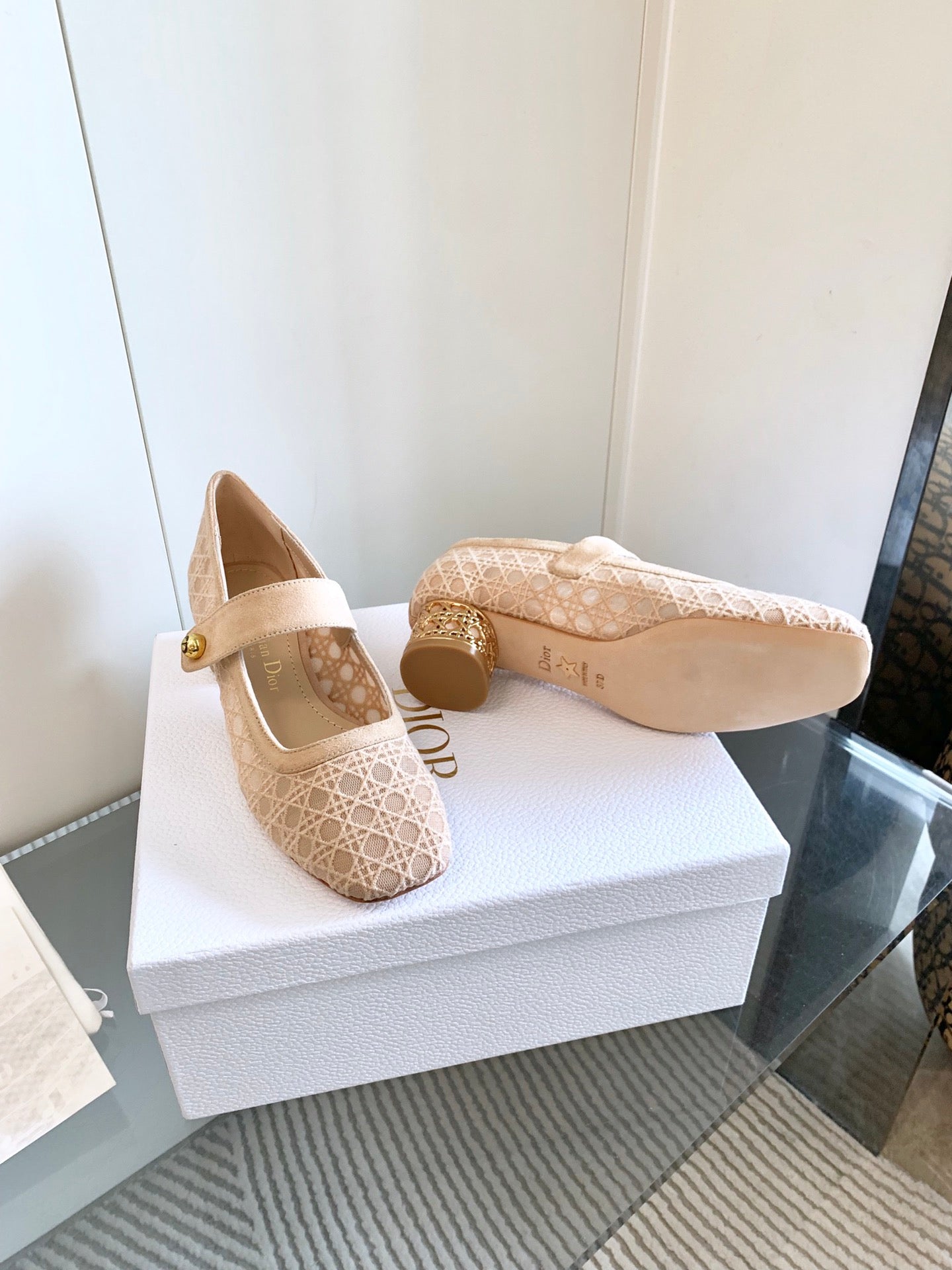 CD Icon Pump 35mm In Beige Suede 993227