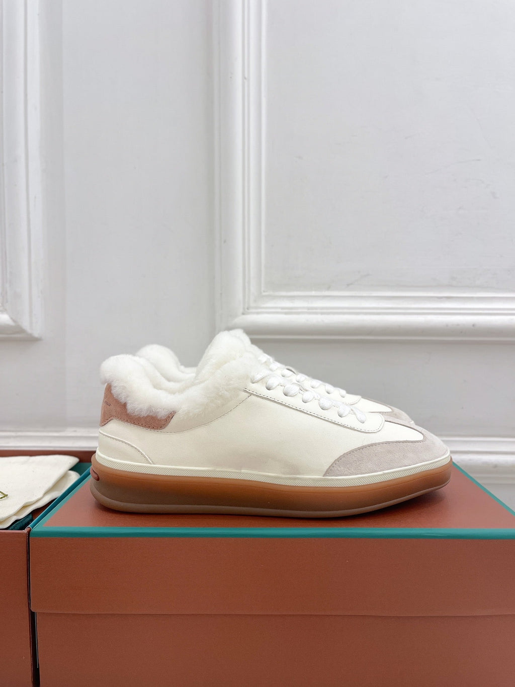 LP Tennis Walk Sneaker In White Grey Lambskin Lined With Wool Fleece 988264