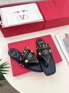 Plaster Caster Buffalo Thong Sandal Black Calfskin And Cowhide 307474
