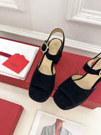 VT Garavani 25 Platform Black Suede 330964