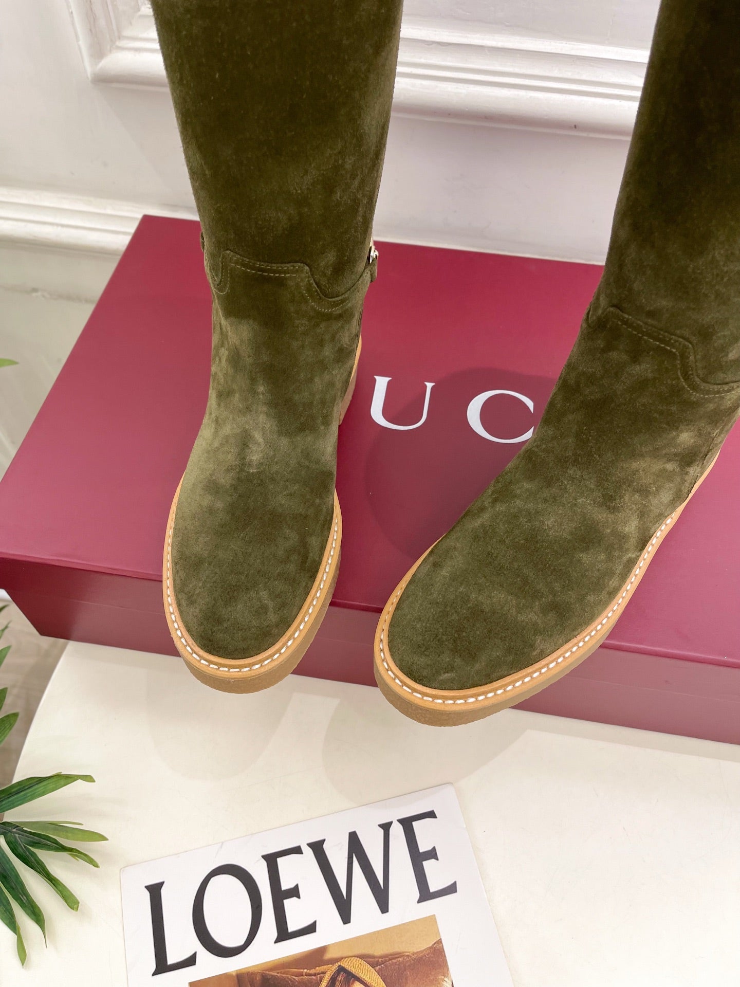 Gucci 25???? hight boots olive green suede 435371