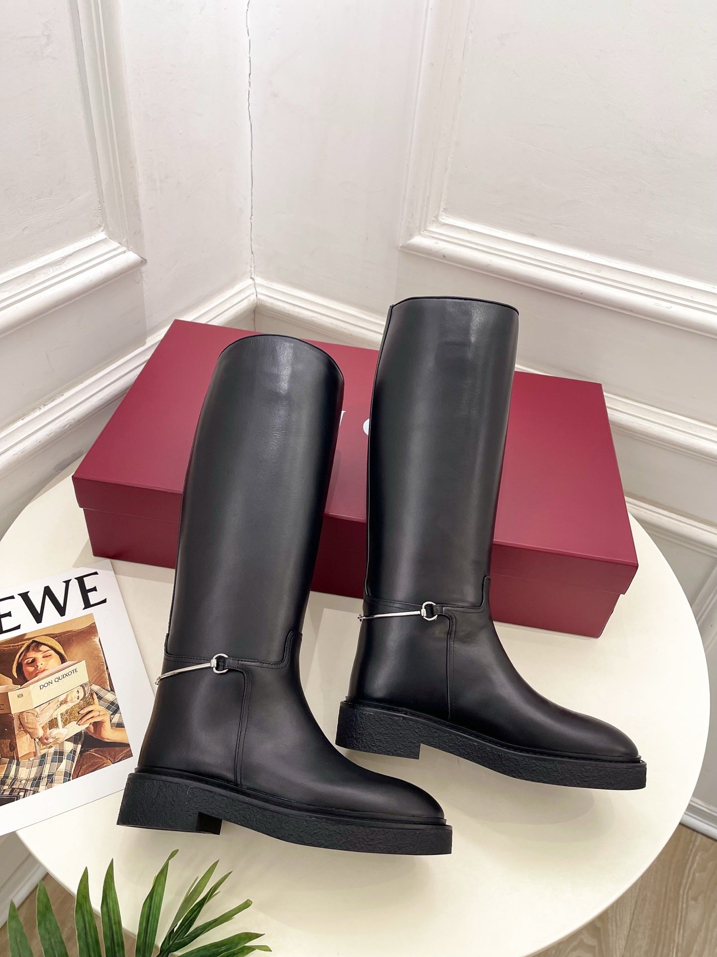 Gucci 25???? hight boots black calfskin 435372