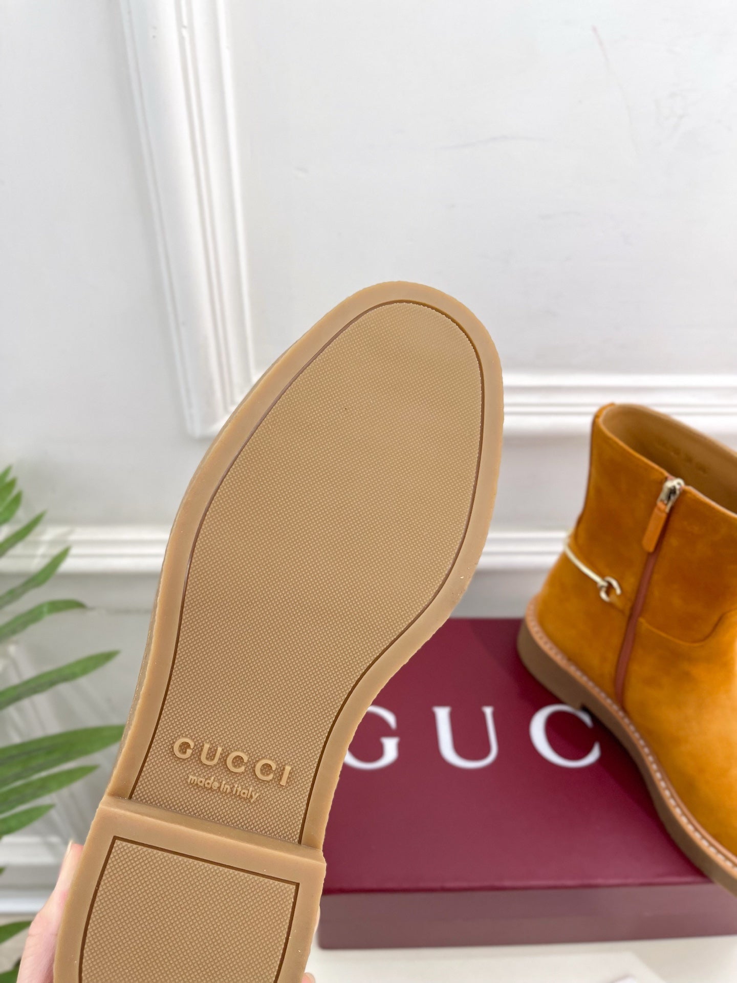 Gucci 25???? horsebit ankle boots mustard yellow suede 435377