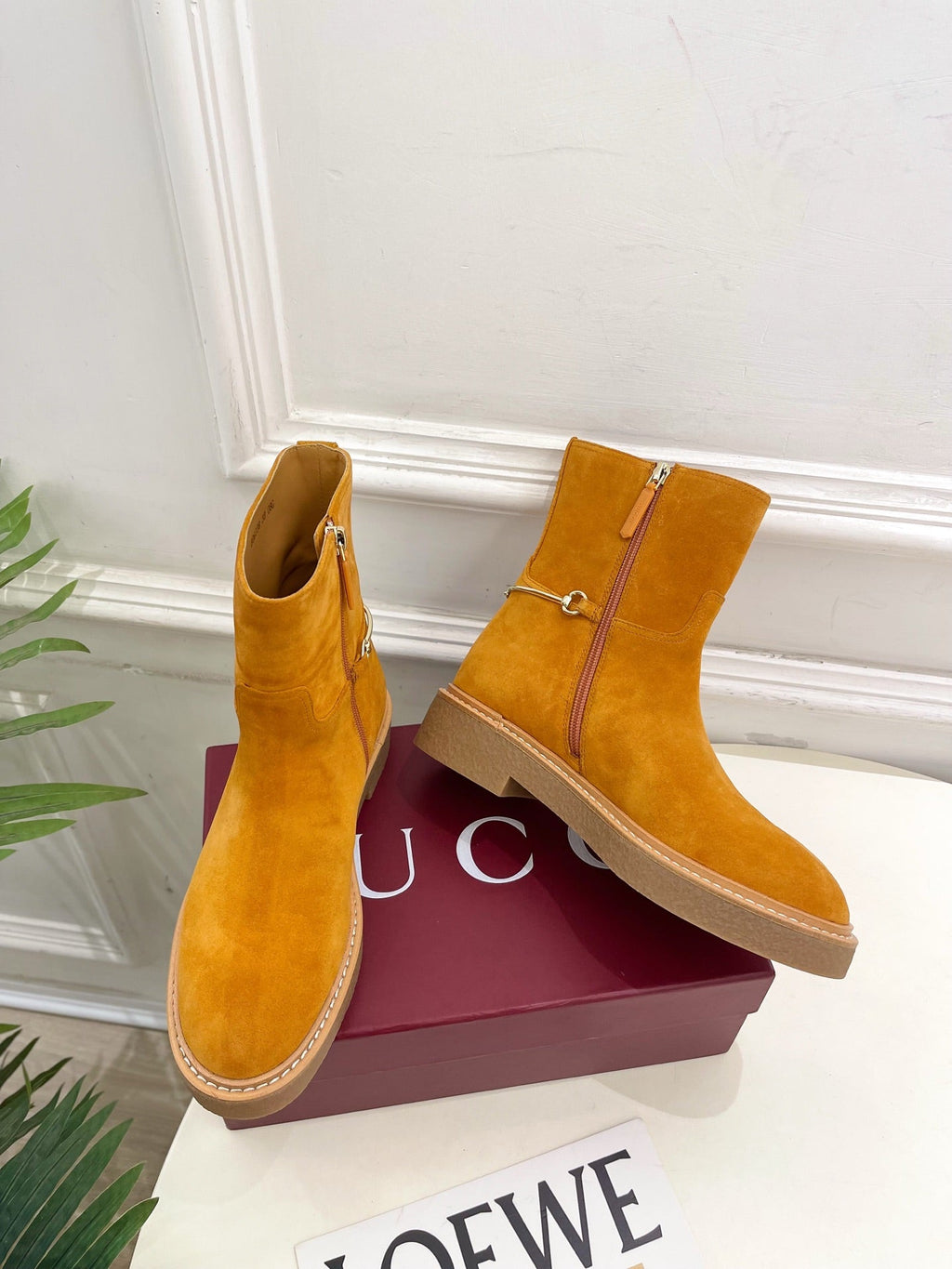Gucci 25???? horsebit ankle boots mustard yellow suede 435377