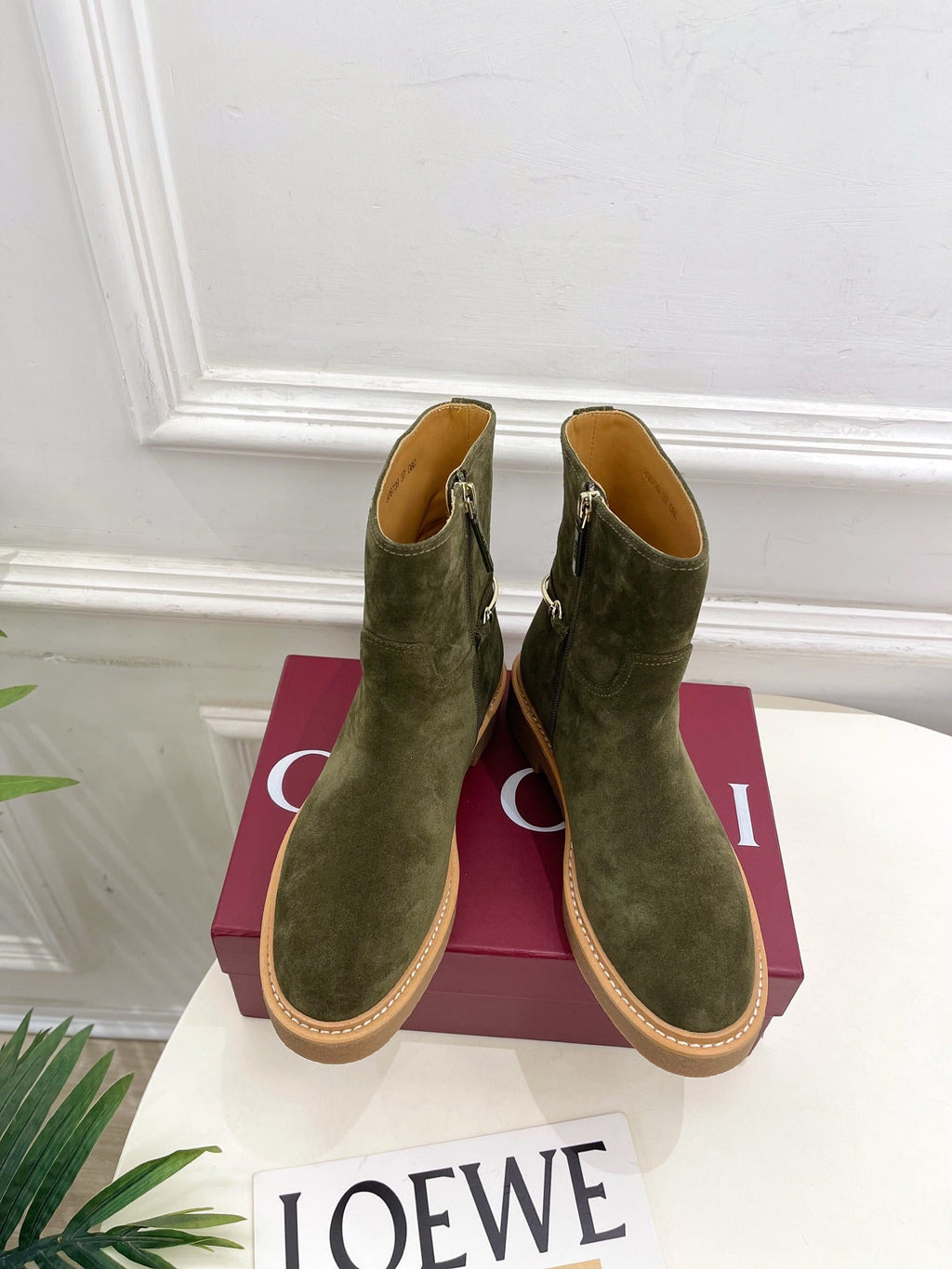 Gucci 25???? horsebit ankle boots olive green suede 435378