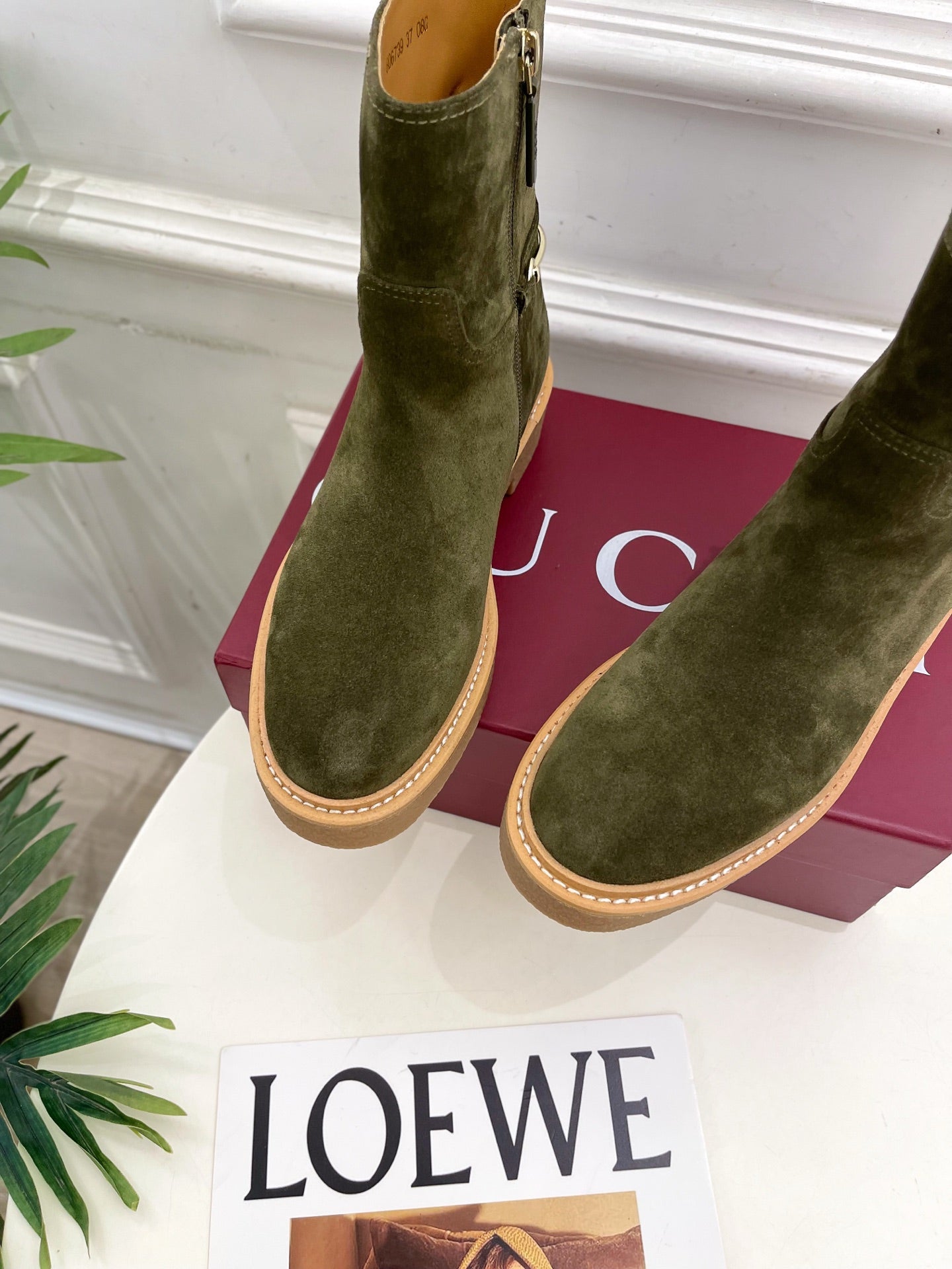 Gucci 25???? horsebit ankle boots olive green suede 435378