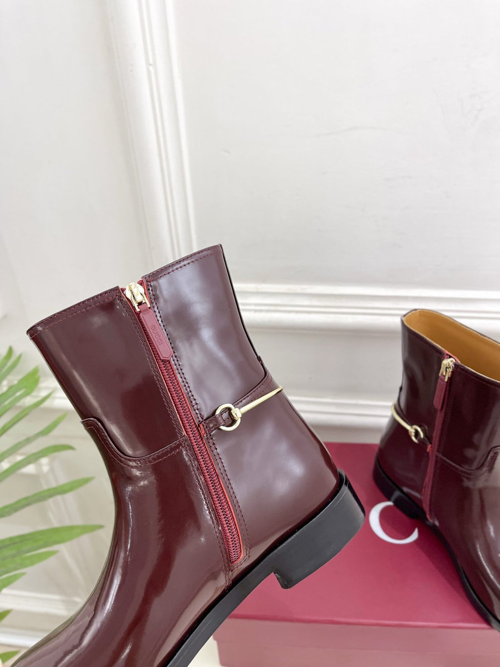 Gucci 25???? horsebit ankle boots burgundy patent calfskin 435385