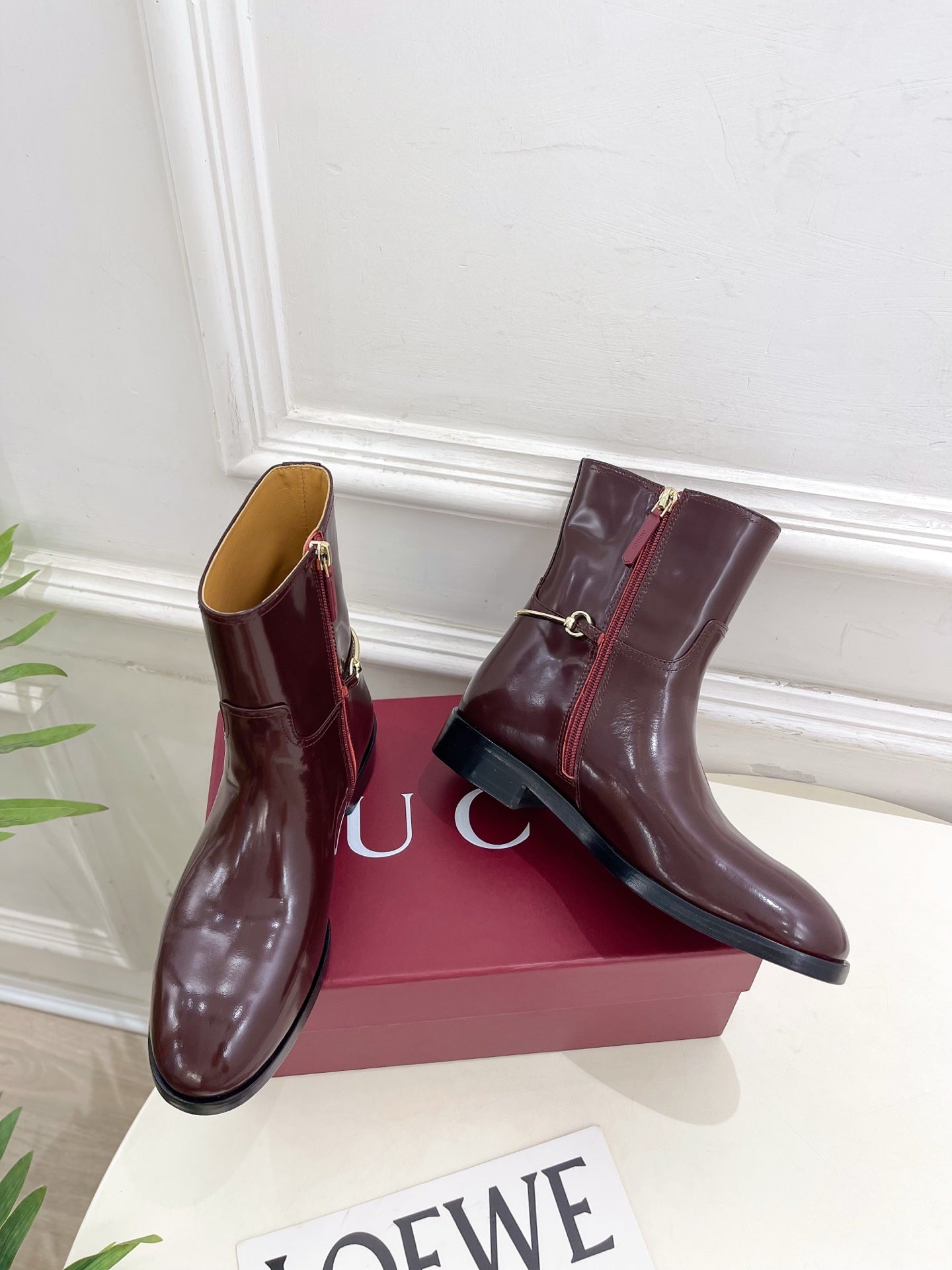 Gucci 25???? horsebit ankle boots burgundy patent calfskin 435385