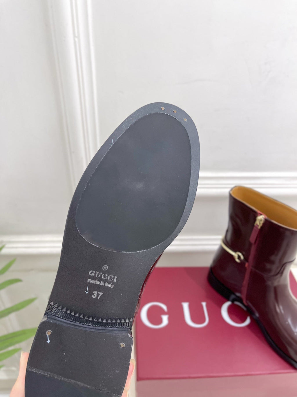 Gucci 25???? horsebit ankle boots burgundy patent calfskin 435385
