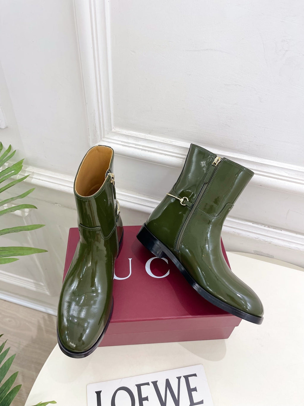 Gucci 25???? horsebit ankle boots dark olive green patent calfskin