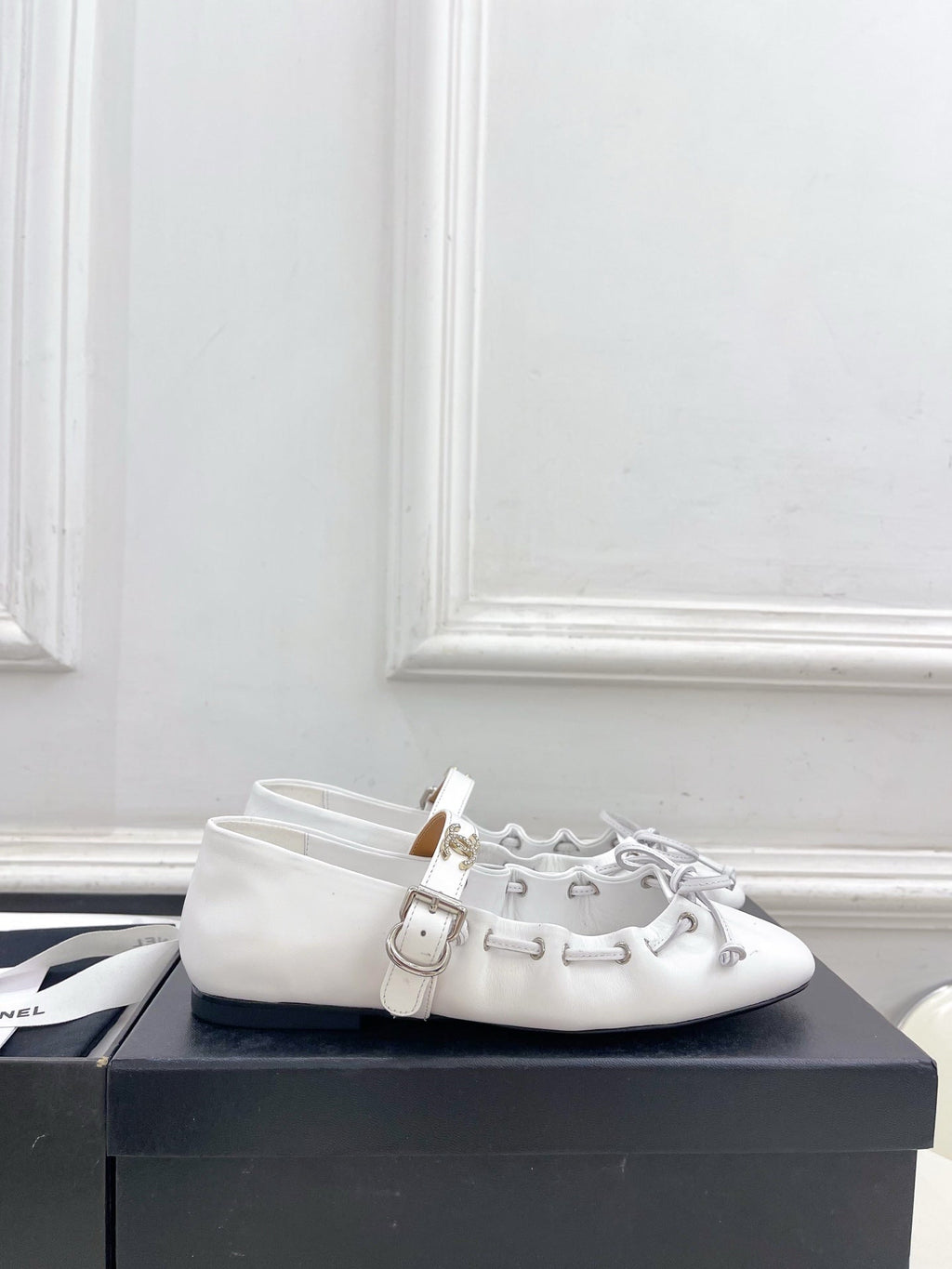 CC 26 SS Ruffled Bow Mary Jane Flats White Calfskin 586929