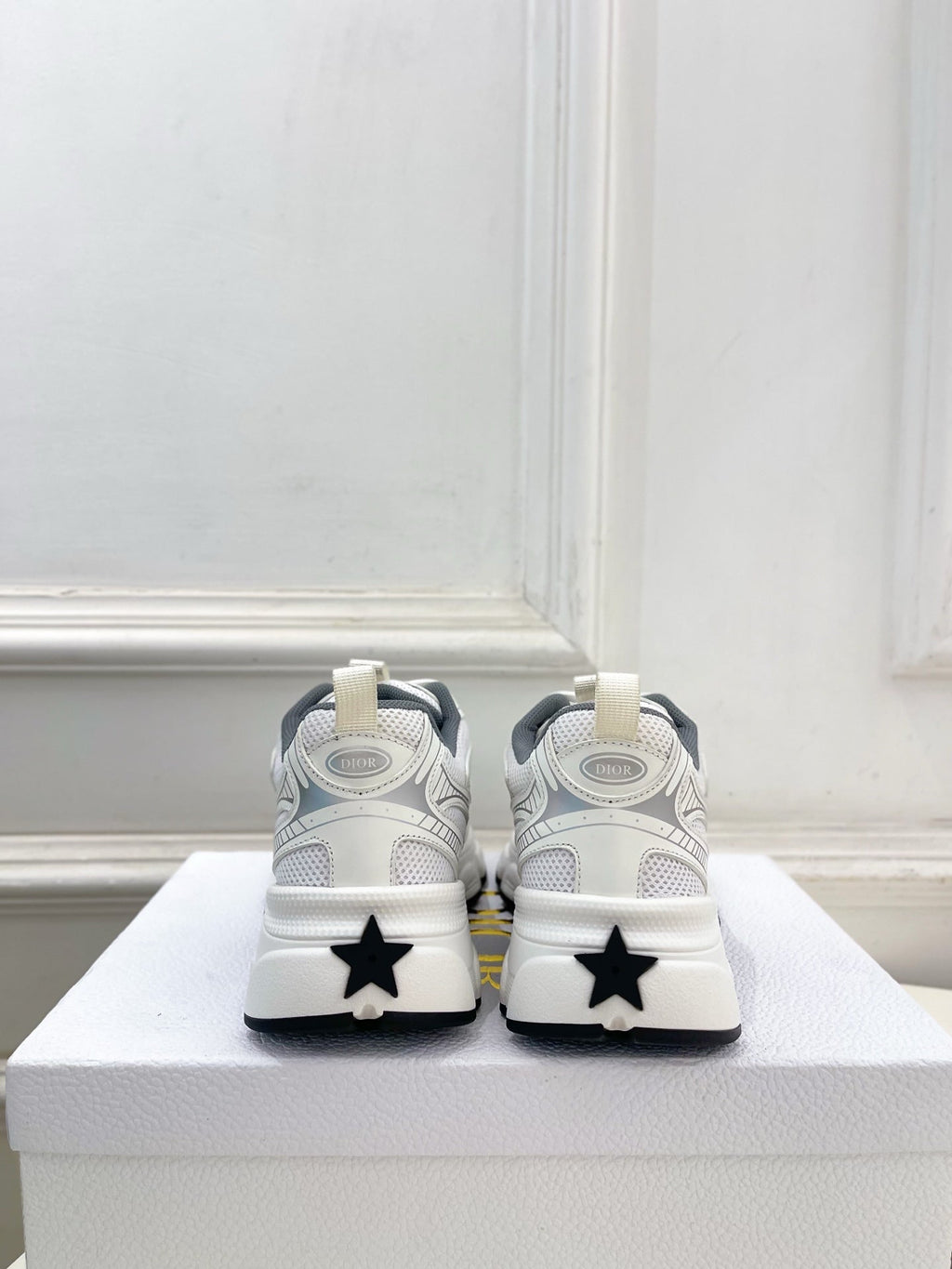 CD SS26 B30 Sneakers White Cowhide Mesh 631929
