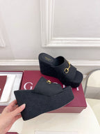 GC Wedge With Horsebit Sandal Black Canvas 640272