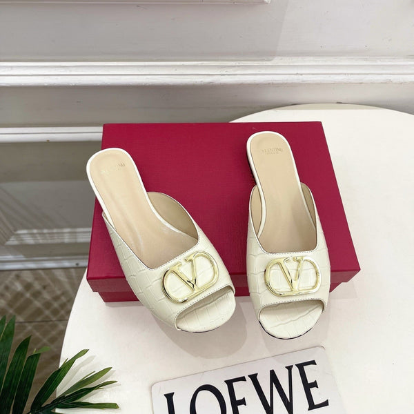 Vlogo Slides Cream Croc-Embossed Leather 746266