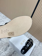 CD 26s Crystal Sandals Black   Leather 643498