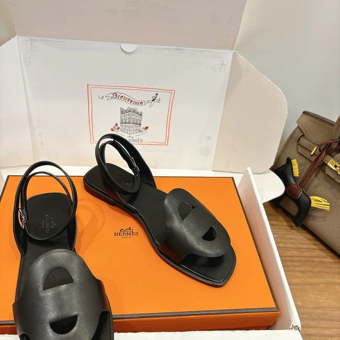 HM 26ss Flat Sandal Black Calfskin 638412