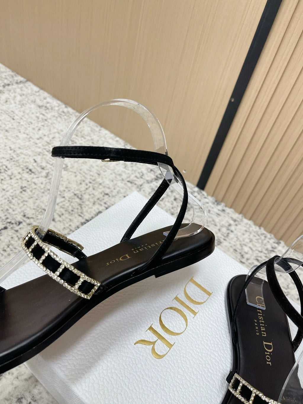 CD 26s Crystal Sandals Black   Leather 643498