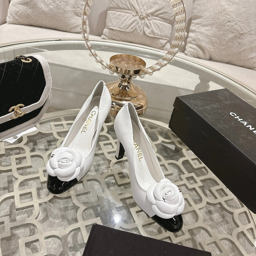 CC 26s High Heels Pump 85 White Black Sheepskin 627008